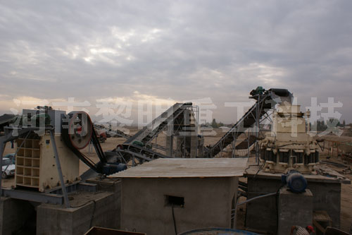 砂石粉碎設(shè)備